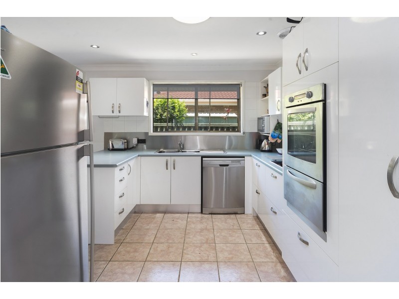 19 Burrendong Road, Coombabah QLD 4216