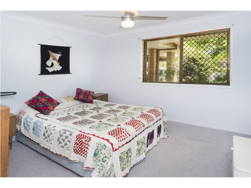 19 Burrendong Road, Coombabah QLD 4216