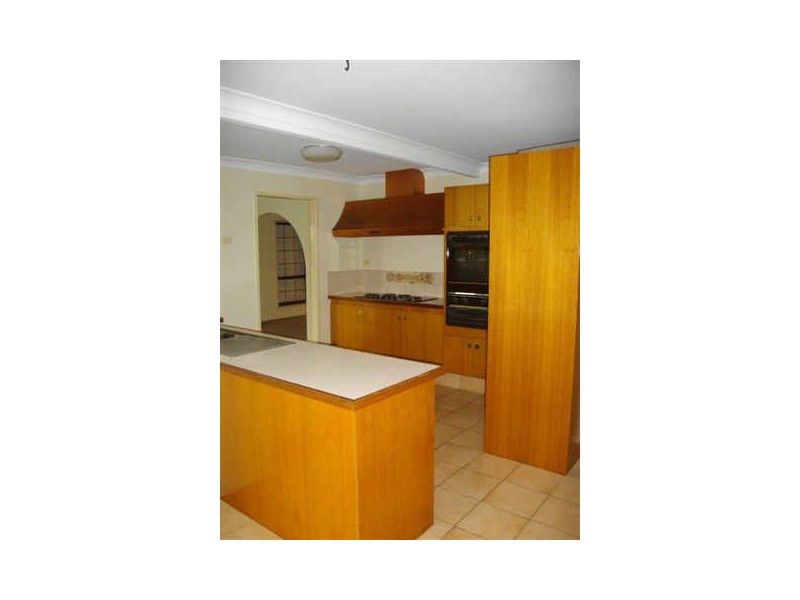 326 Bayview Street, Hollywell QLD 4216