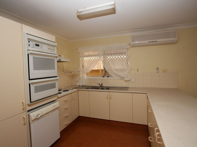 4 Mulkarra, Biggera Waters QLD 4216