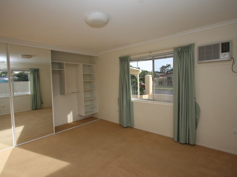 4 Mulkarra, Biggera Waters QLD 4216