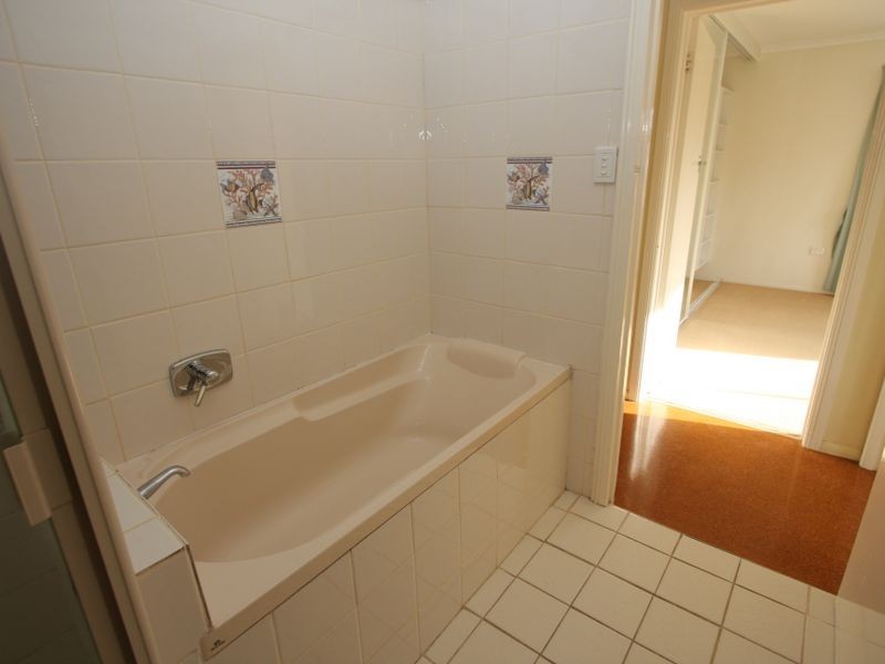 4 Mulkarra, Biggera Waters QLD 4216