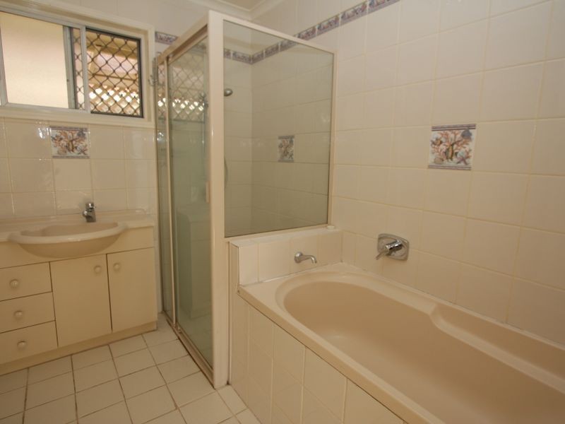 4 Mulkarra, Biggera Waters QLD 4216