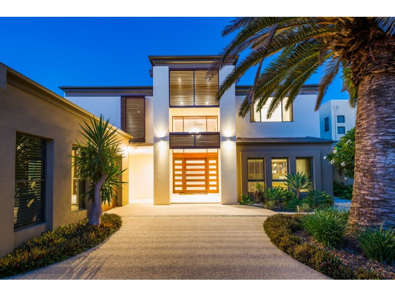 8088 Riverside Drive, Sanctuary Cove QLD 4212