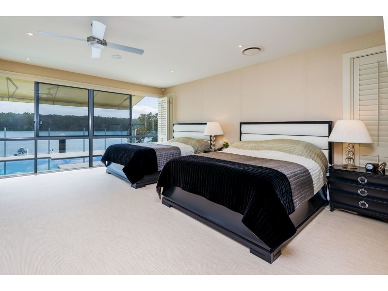 8088 Riverside Drive, Sanctuary Cove QLD 4212