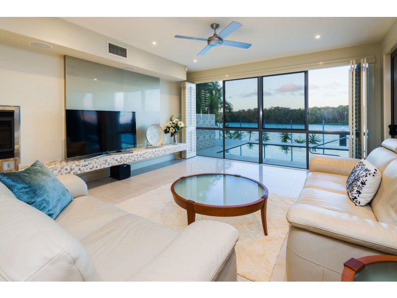 8088 Riverside Drive, Sanctuary Cove QLD 4212