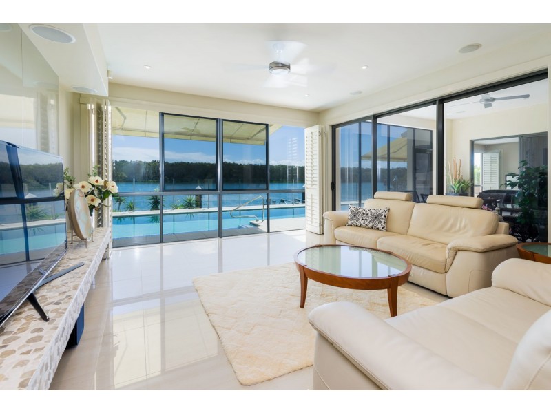 8088 Riverside Drive, Sanctuary Cove QLD 4212