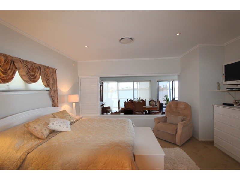 40/181 Lae Drive, Coombabah QLD 4216