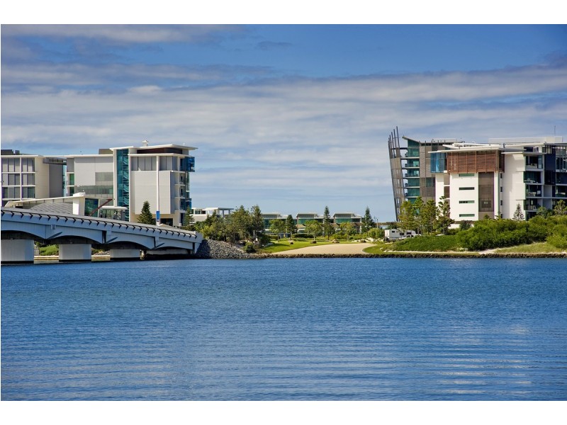 14/16-18 Abalone Avenue, Paradise Point QLD 4216