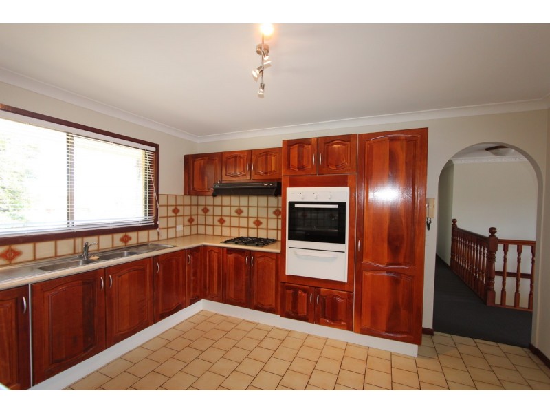 58 Abalone Avenue, Paradise Point QLD 4216