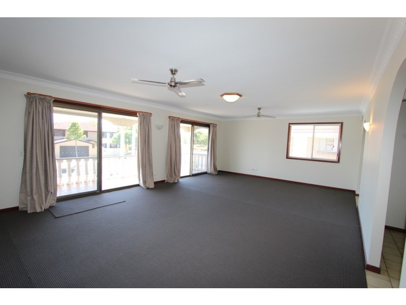 58 Abalone Avenue, Paradise Point QLD 4216