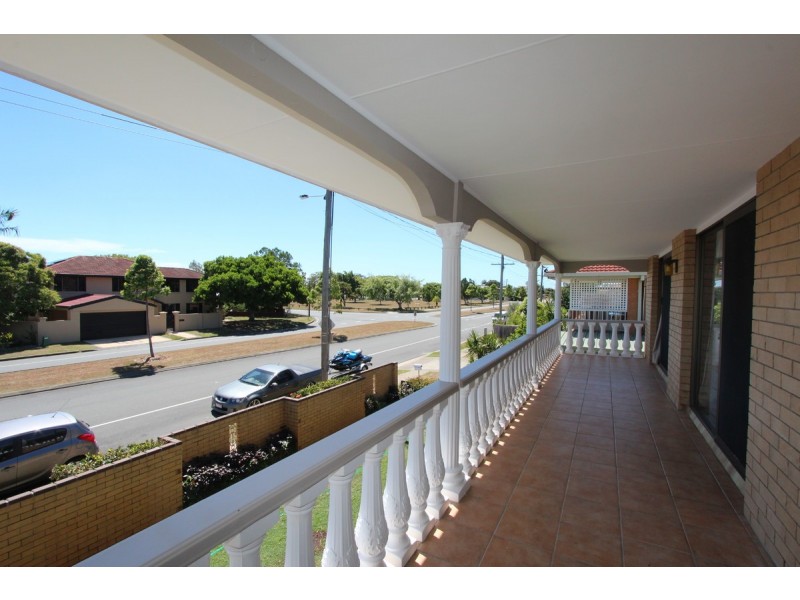 58 Abalone Avenue, Paradise Point QLD 4216