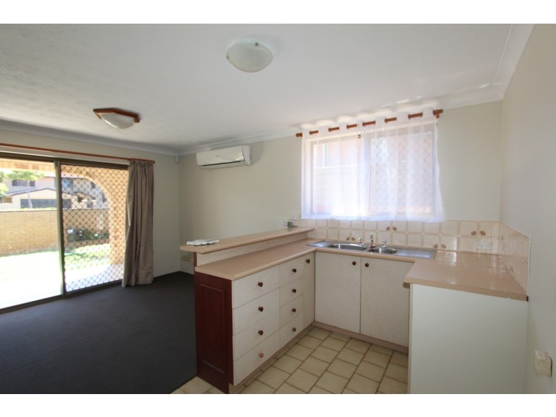 58 Abalone Avenue, Paradise Point QLD 4216