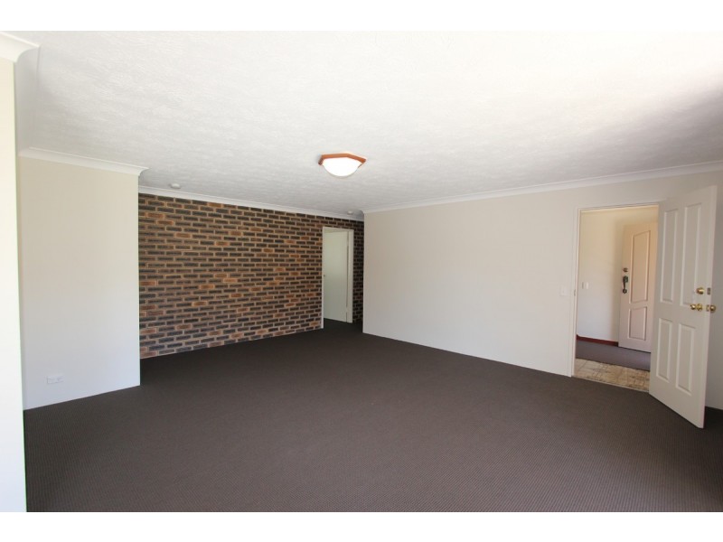 58 Abalone Avenue, Paradise Point QLD 4216