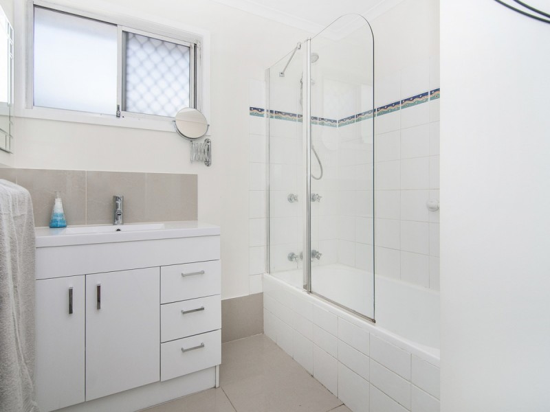 3 Iando Street, Coombabah QLD 4216