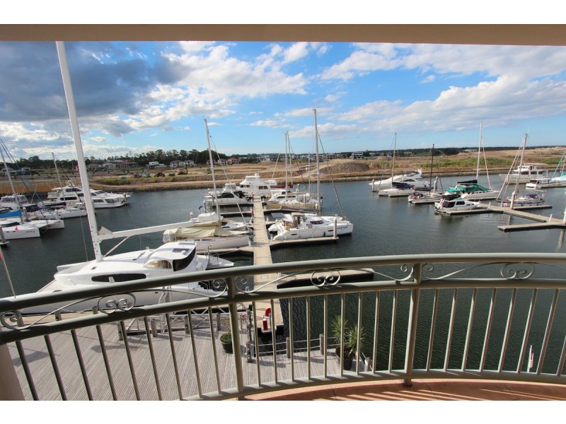 3027/56 John Lund Drive, Hope Island QLD 4212