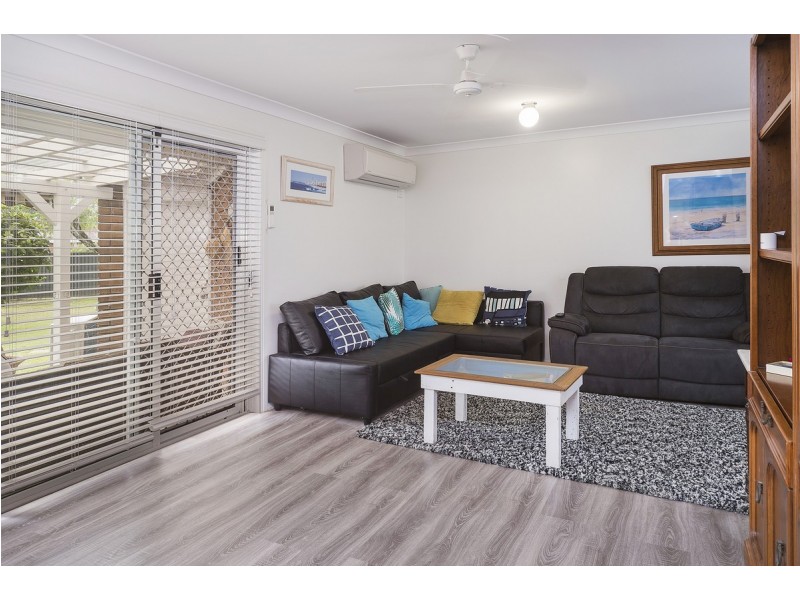 2/13 Brady Drive, Coombabah QLD 4216
