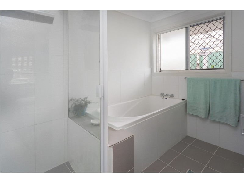 2/13 Brady Drive, Coombabah QLD 4216