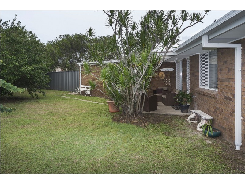 2/13 Brady Drive, Coombabah QLD 4216