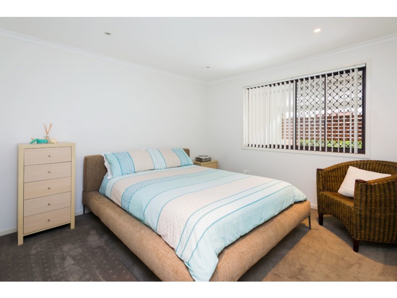 1/35 Donald Avenue, Paradise Point QLD 4216