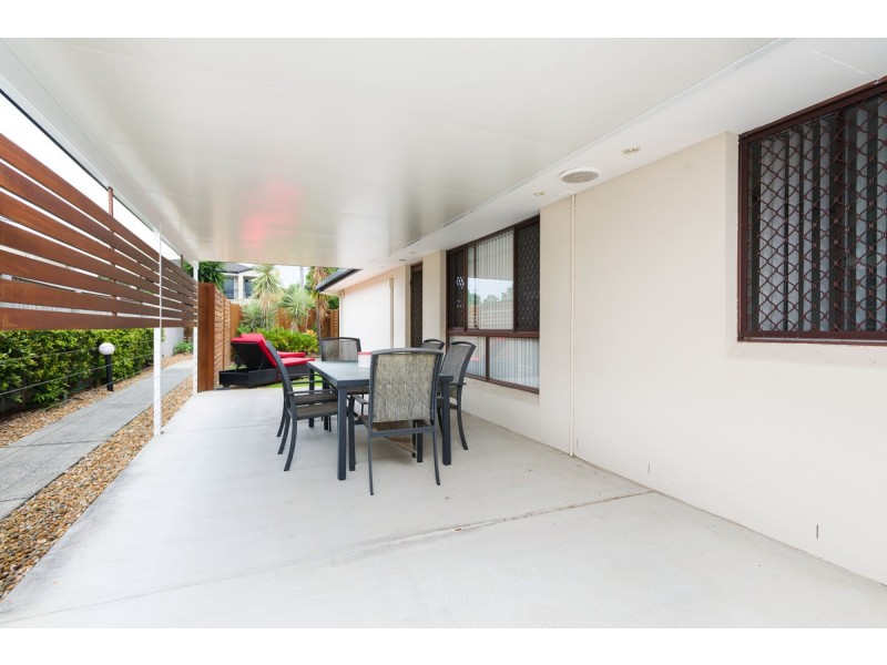1/35 Donald Avenue, Paradise Point QLD 4216