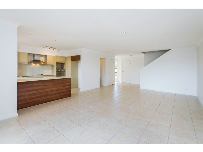 5/368 Pine Ridge Road, Coombabah QLD 4216