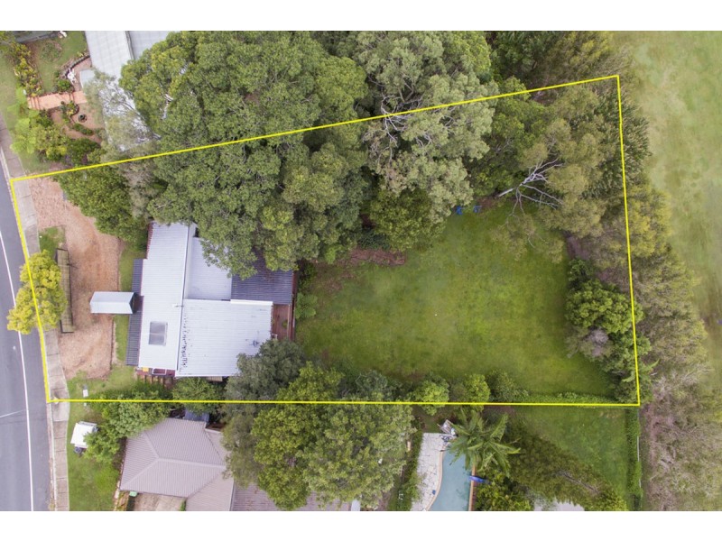 77 Plateau Crescent, Carrara QLD 4211