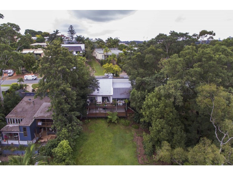 77 Plateau Crescent, Carrara QLD 4211