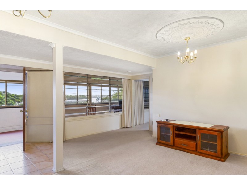 84 Boykambil Esplanade North, Hope Island QLD 4212