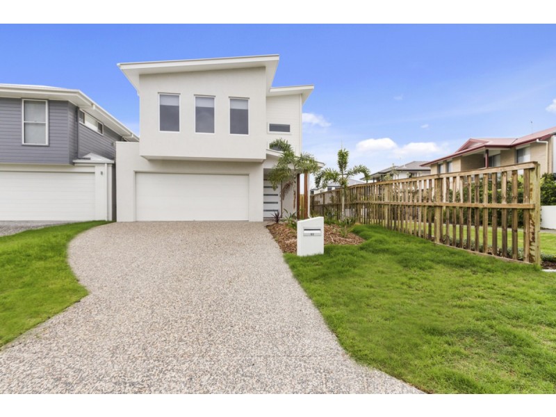 63 Harbour Rise, Hope Island QLD 4212