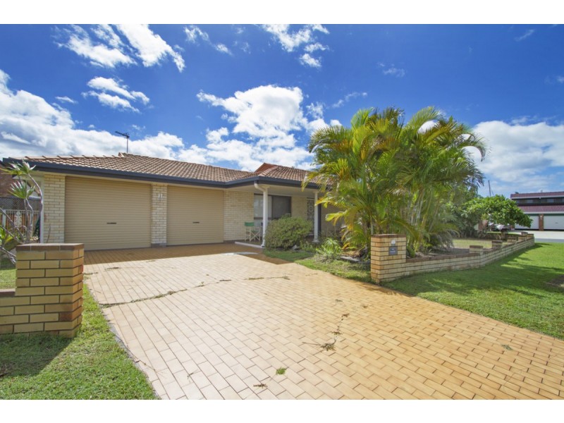 1 Bass Place, Paradise Point QLD 4216