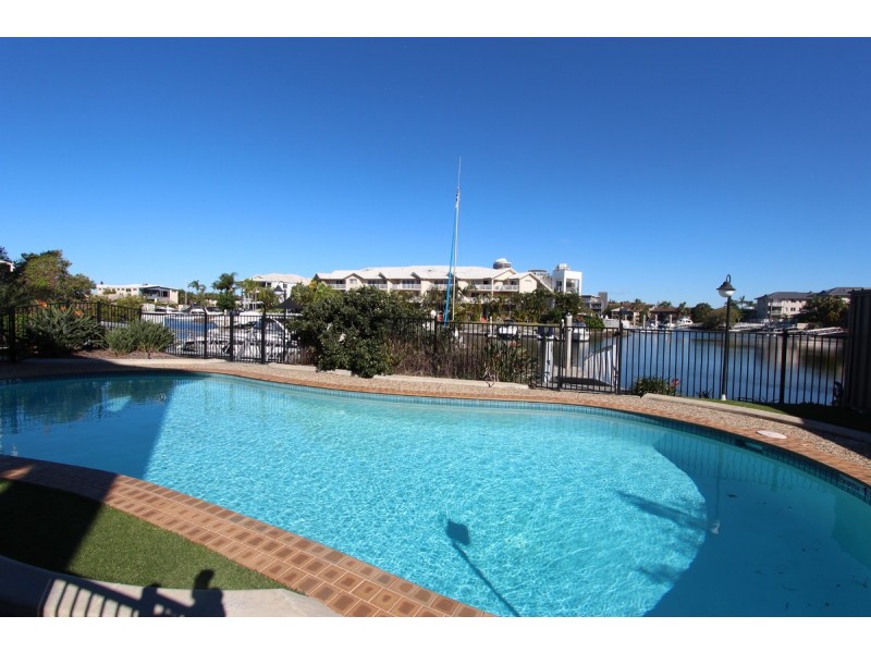 6/14-18 Jennifer Avenue, Runaway Bay QLD 4216
