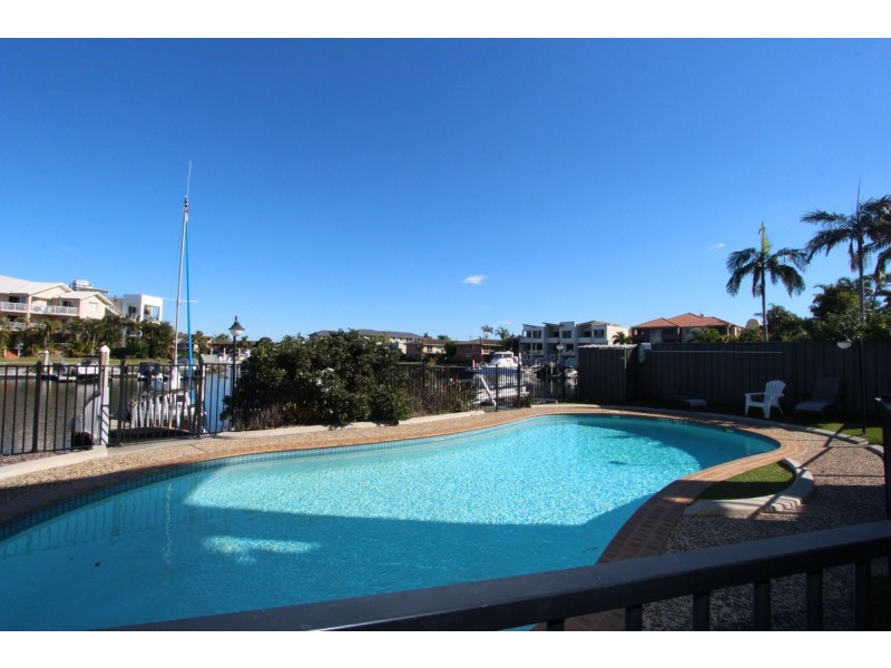 6/14-18 Jennifer Avenue, Runaway Bay QLD 4216