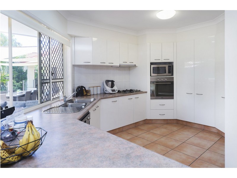 42 Audrey Avenue, Helensvale QLD 4212