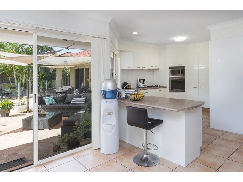 42 Audrey Avenue, Helensvale QLD 4212