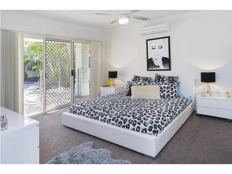 42 Audrey Avenue, Helensvale QLD 4212