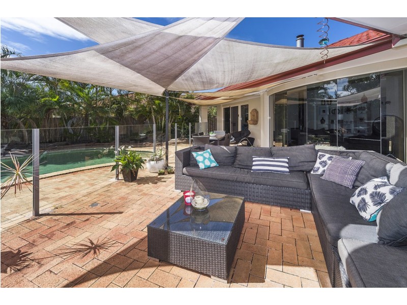 42 Audrey Avenue, Helensvale QLD 4212