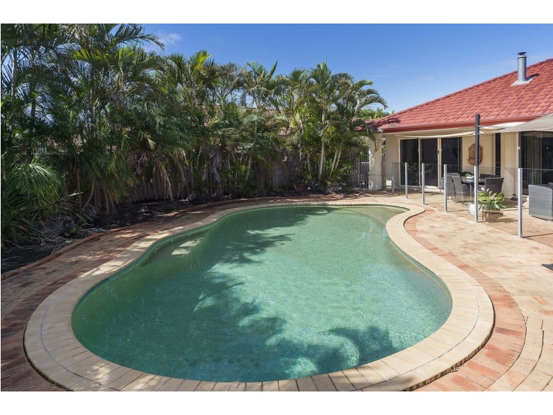 42 Audrey Avenue, Helensvale QLD 4212