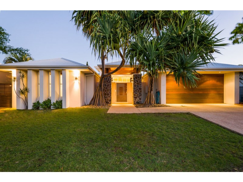 10 North Bank Court, Helensvale QLD 4212