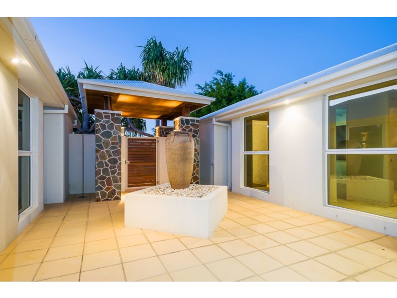 10 North Bank Court, Helensvale QLD 4212