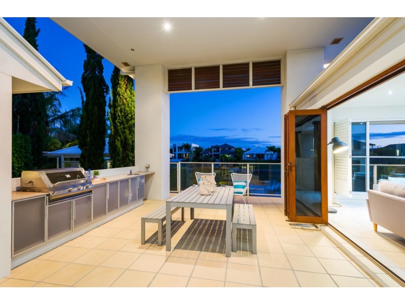 10 North Bank Court, Helensvale QLD 4212