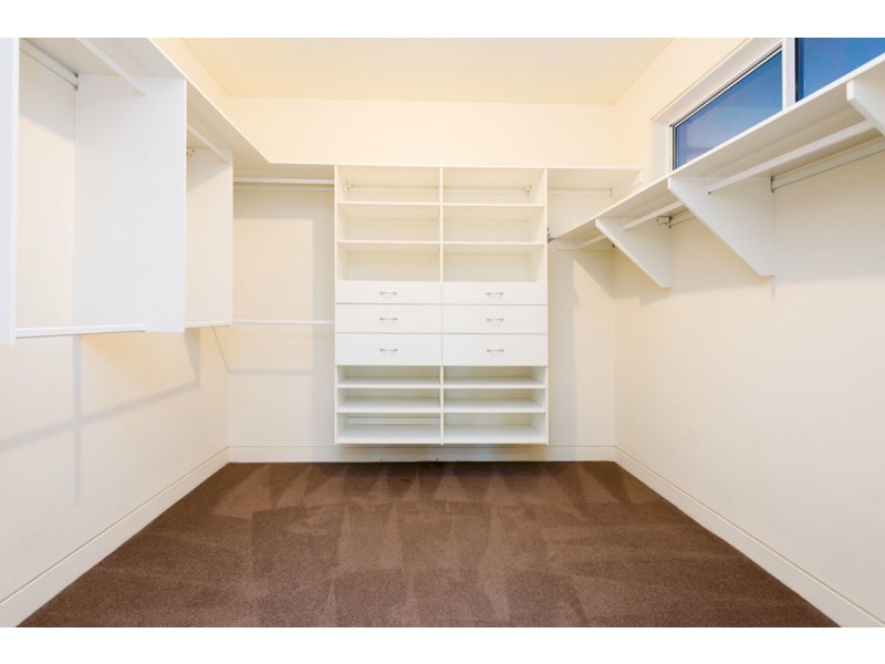 10 North Bank Court, Helensvale QLD 4212