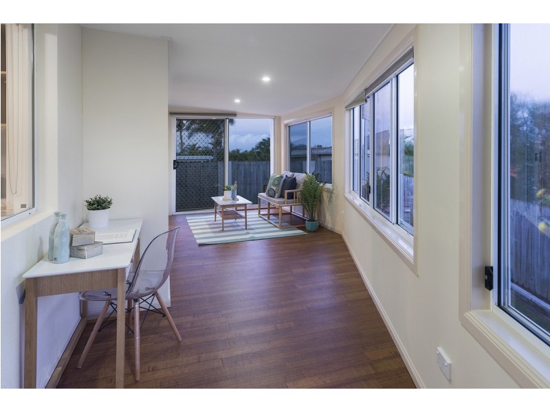 22 Carrumbella Drive, Arundel QLD 4214