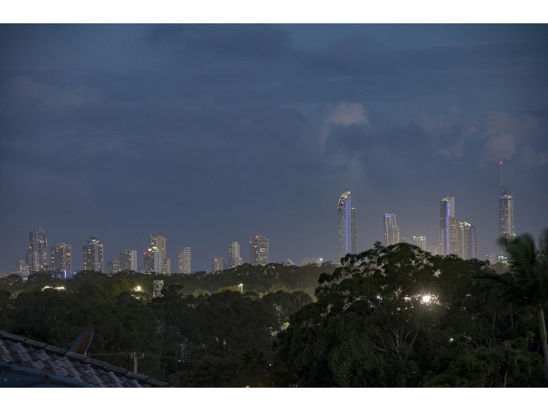 22 Carrumbella Drive, Arundel QLD 4214