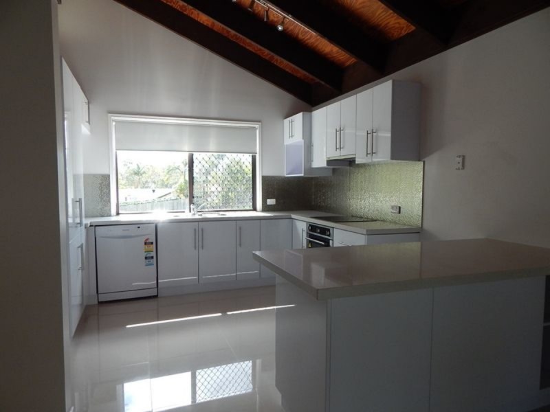 6 Sarina Place, Helensvale QLD 4212