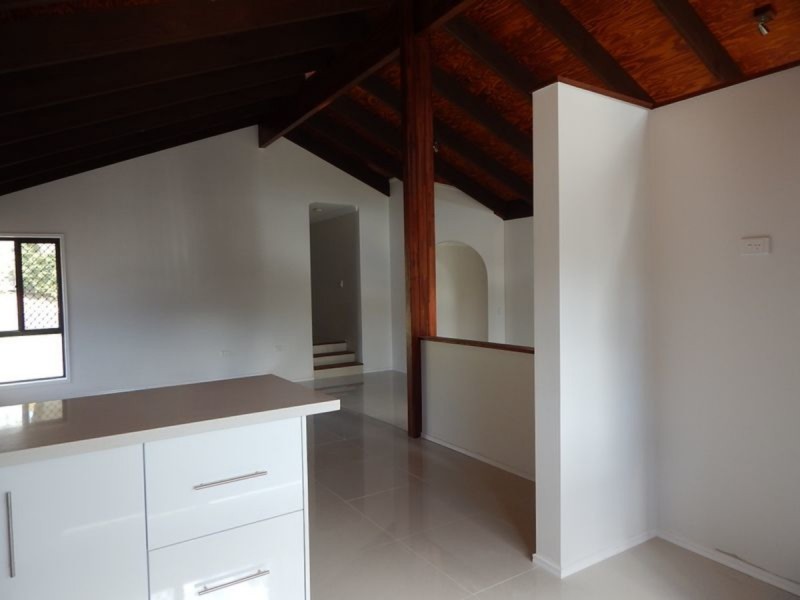 6 Sarina Place, Helensvale QLD 4212