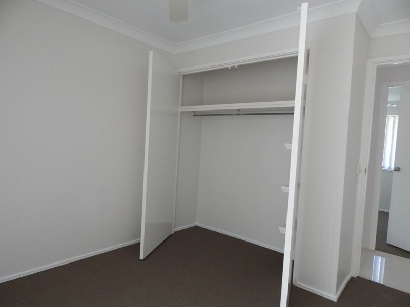 6 Sarina Place, Helensvale QLD 4212