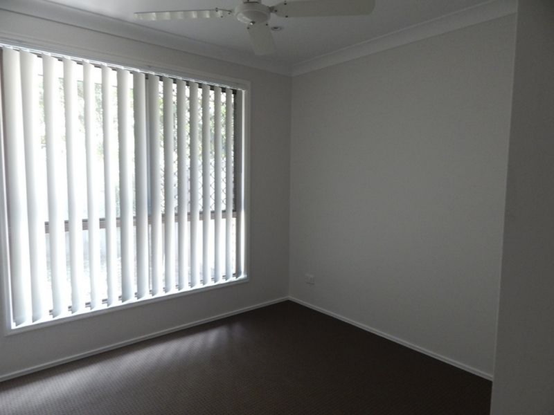 6 Sarina Place, Helensvale QLD 4212