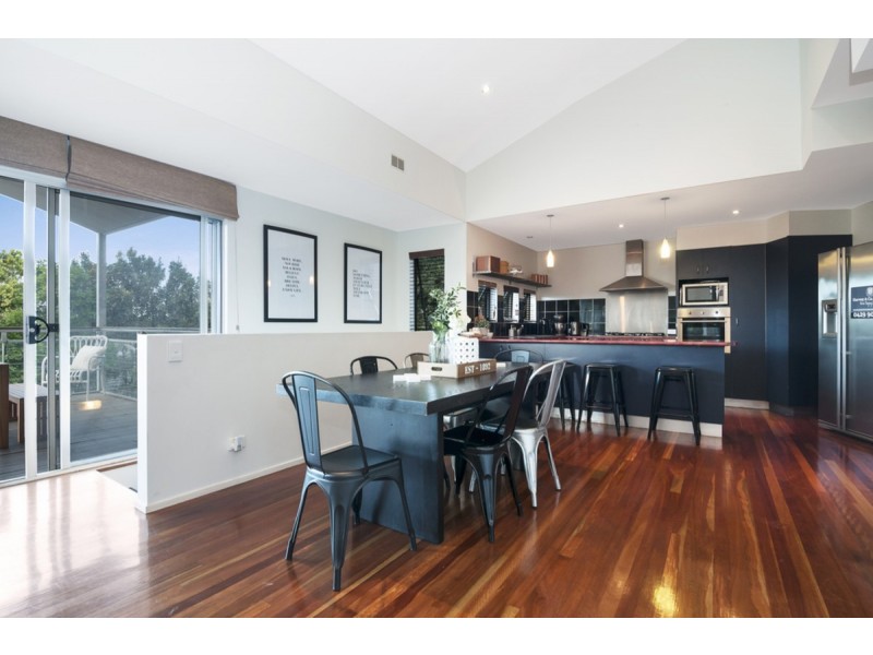 14 Monterey Keys Drive, Helensvale QLD 4212