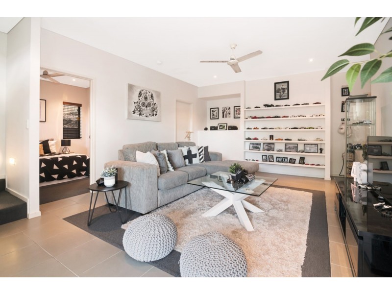 14 Monterey Keys Drive, Helensvale QLD 4212